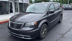 2015 Chrysler Town and Country S
