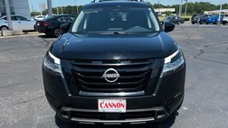 2022 Nissan Pathfinder SV