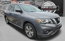 2017 Nissan Pathfinder S