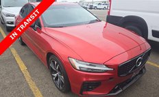 2022 Volvo S60 Recharge T8 R-Design Expression
