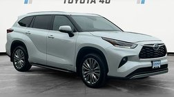 2022 Toyota Highlander Hybrid Platinum