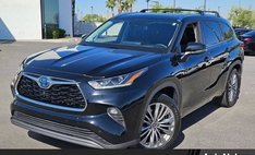 2022 Toyota Highlander Hybrid Platinum