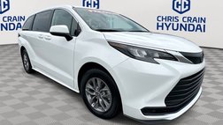 2024 Toyota Sienna LE 8-Passenger
