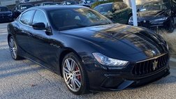 2022 Maserati Ghibli Modena Q4