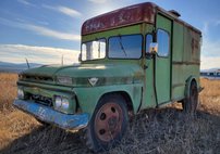 1962 GMC Step Van Multi-stop bread milk truck. Vintage Divco metro style