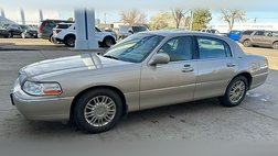 2006 Lincoln Town Car Signature Limited