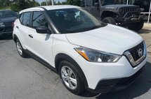 2020 Nissan Kicks S