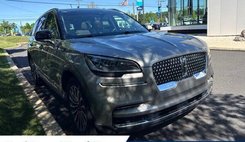 2023 Lincoln Aviator Standard