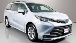 2023 Toyota Sienna Woodland Edition