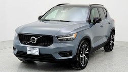 2022 Volvo XC40 T5 R-Design