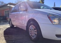 2012 Kia Sedona LX