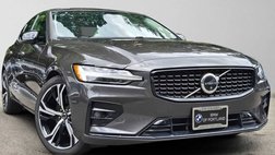 2024 Volvo S60 B5 Plus Dark Theme