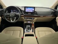 2022 Audi Q5 quattro Premium Plus 40 TFSI
