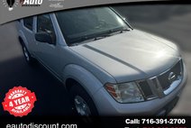 2012 Nissan Pathfinder LE