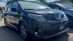 2018 Toyota Sienna SE 8-Passenger