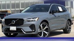 2023 Volvo XC60 Recharge T8 Ultimate Dark Theme