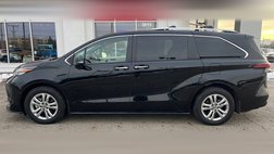 2022 Toyota Sienna Platinum 7-Passenger