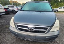 2007 Hyundai Entourage GLS