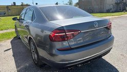 2017 Volkswagen Passat 1.8T R-Line