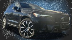 2025 Volvo XC60 B5 Ultra Dark Theme