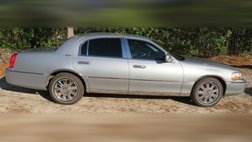 2006 Lincoln Town Car Signature Limited
