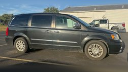 2016 Chrysler Town and Country Limited