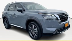 2022 Nissan Pathfinder Platinum