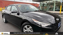 2023 Hyundai Elantra SE