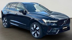 2023 Volvo XC60 Recharge T8 Ultimate Dark Theme