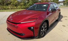 2025 Toyota Crown Signia XLE