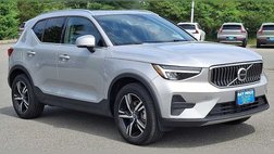 2025 Volvo XC40 B5 Core Bright Theme