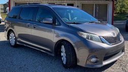 2012 Toyota Sienna SE 8-Passenger