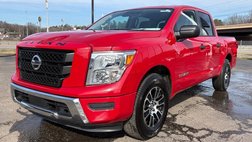 2022 Nissan Titan SV