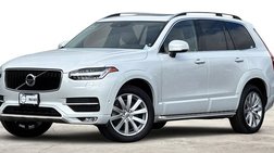 2016 Volvo XC90 T6 Momentum