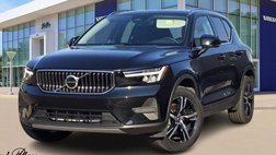 2025 Volvo XC40 B5 Core Bright Theme