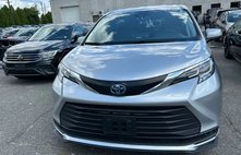 2021 Toyota Sienna LE 8-Passenger