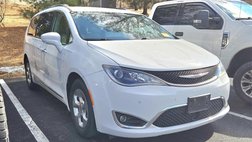 2017 Chrysler Pacifica Touring-L Plus