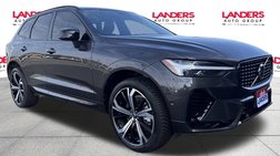 2023 Volvo XC60 Recharge T8 Ultimate Dark Theme