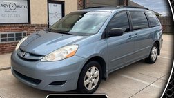 2010 Toyota Sienna LE 8-Passenger