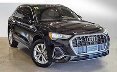 2022 Audi Q3 quattro S line Premium 45 TFSI