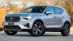 2025 Volvo XC40 B5 Core Bright Theme