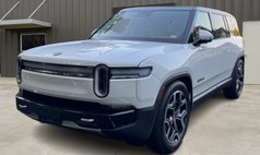 2025 Rivian R1S Adventure