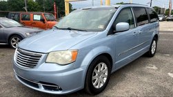 2013 Chrysler Town and Country Touring