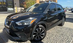 2019 Nissan Kicks S