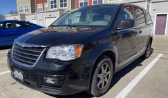 2010 Chrysler Town and Country LX