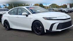 2025 Toyota Camry Hybrid LE