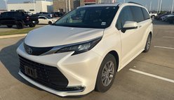 2024 Toyota Sienna XLE 7-Passenger