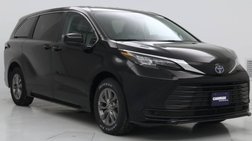 2024 Toyota Sienna LE 8-Passenger