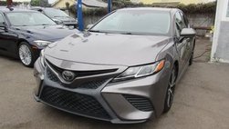 2018 Toyota Camry SE