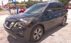 2017 Nissan Pathfinder SV